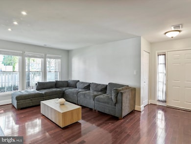 11303 Appledowre Way, Germantown, MD 20876 - photo 5