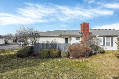 28-web-or-mls-8354-greyhawk-cir
