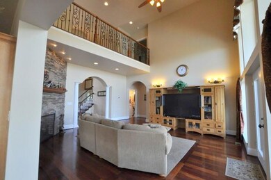 1060 Pair A Dice Ranch Rd, Jacksonville, OR 97530 - photo 6