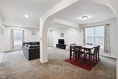 2091 Creek Bank Dr, Columbus, IN 47201 - photo 6