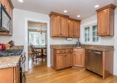 28 Hemlock St, Needham, MA 02492 - photo 6