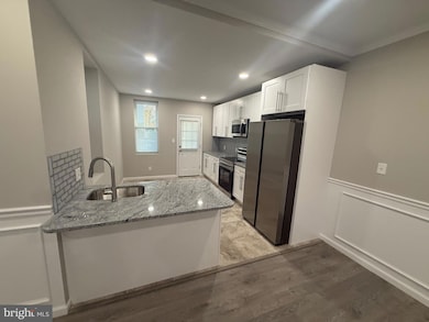 1508 W Chew St, Philadelphia, PA 19141 - photo 4