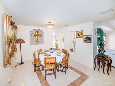 2812 Fuente de Paz, Edinburg, TX 78539 - photo 4