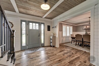 905 Savannah Cir unit 4, Naperville, IL 60540 - photo 2