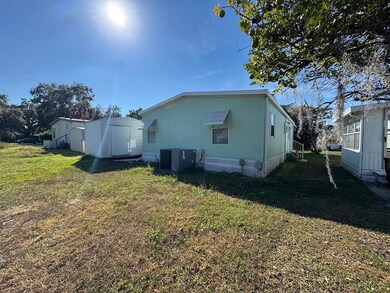826 Carol St, Wildwood, FL 34785 - photo 3