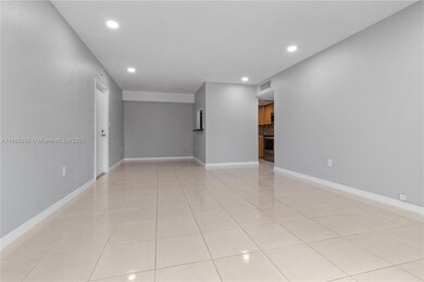 7953 SW 104th St unit 108-D, Miami, FL 33156 - photo 4