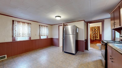 8 Howe St, Lewiston, ME 04240 - photo 7