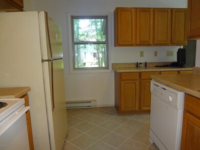 801 Palomino Ct, Lords Valley, PA 18428 - photo 7