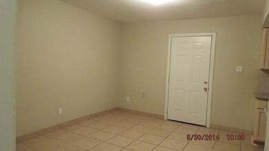 8215 Avert Ct, Houston, TX 77088 - photo 4