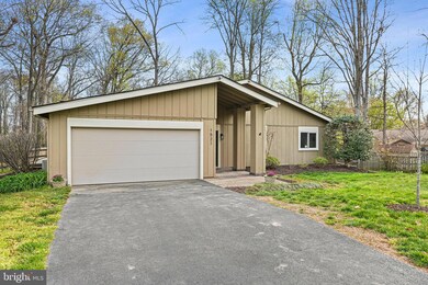 1521 Shellbark Place, Herndon, VA 20170 - photo 2