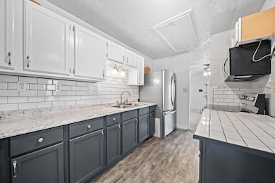 4201 Sexton Dr, Columbus, OH 43228 - photo 2