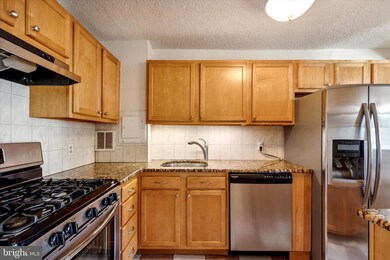 Radnor House unit 332, Bryn Mawr, PA 19010 - photo 5