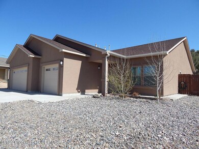 7025 Laurie St, Farmington, NM 87401 - photo 2