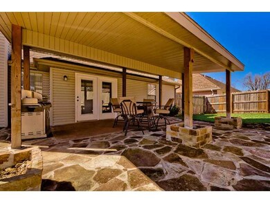 1558 Berkshire Terrace, Springdale, AR 72764 - photo 2