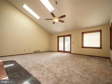 466 White Oak Ln, Leesport, PA 19533 - photo 6