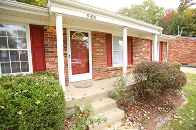 9300 Pagoda Dr, Louisville, KY 40229 - photo 3