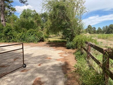 1442 Rudolph Rd, Tomball, TX 77375 - photo 5