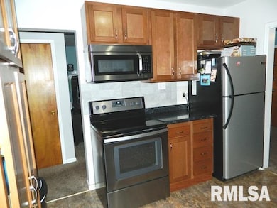 612 Waverly Rd, Davenport, IA 52804 - photo 7