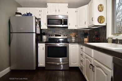 77 Hillside Ave, Rehoboth, MA 02769 - photo 6