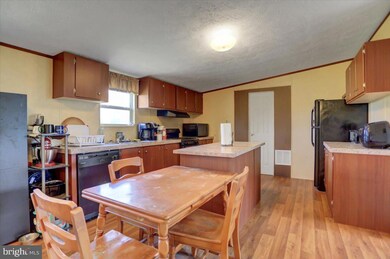 1024 Warm Spring Rd unit 23, Chambersburg, PA 17202 - photo 6