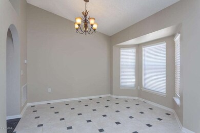 5710 Fay Blvd-13