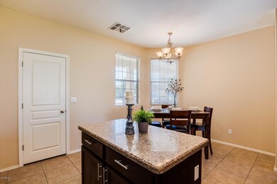 Eat-In Kitchen