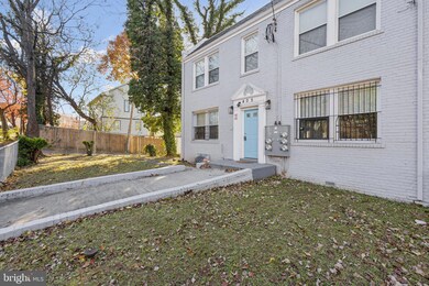 405 34th St SE unit 2, Washington, DC 20019 - photo 2