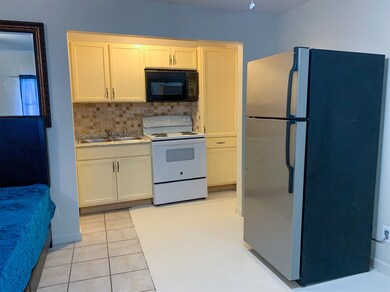 8430 Holiday Ln unit A, Houston, TX 77075 - photo 7