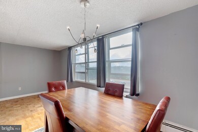 Radnor House unit 211, Bryn Mawr, PA 19010 - photo 4