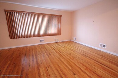 127 Hooper Ave, Staten Island, NY 10306 - photo 6