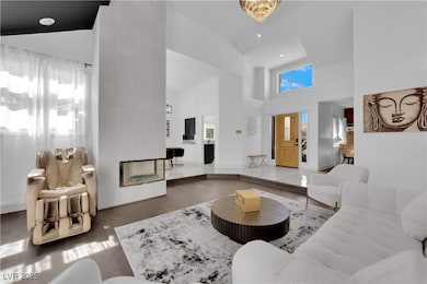 8170 Round Hills Cir, Las Vegas, NV 89113 - photo 4