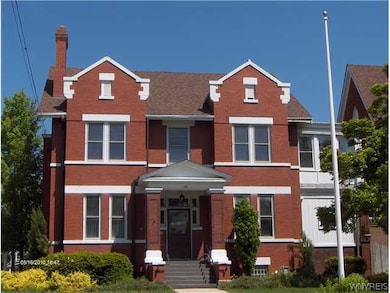 168 Robinson St, North Tonawanda, NY 14120 - photo 2