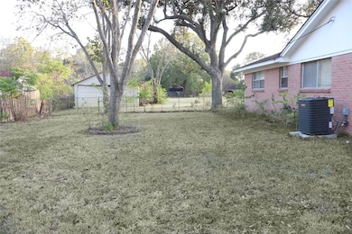 1618 Bernie Ave, Rosenberg, TX 77471 - photo 4