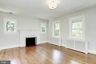 6135 30th St NW, Washington, DC 20015 - photo 3