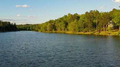 Oakman's Bluff Lake View
