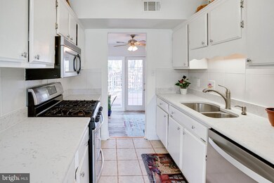 12702 Colby Dr, Woodbridge, VA 22192 - photo 7