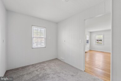 326 Francis Way, Folsom, PA 19033 - photo 5