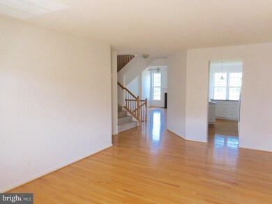 2657 Crabapple Cir, Perkasie, PA 18944 - photo 3