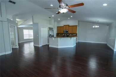 Beautiful wood laminate floors & 5