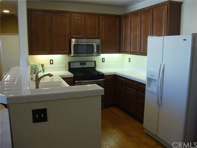 under cabinet lighting, hardwood floors