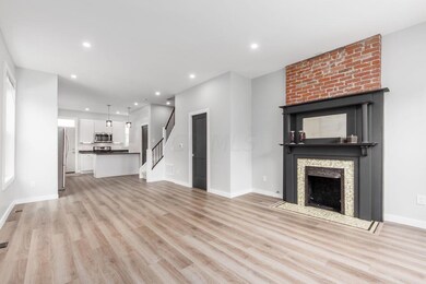 141 Hughes St, Columbus, OH 43203 - photo 4