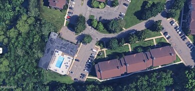 20 Maple Crest sky view