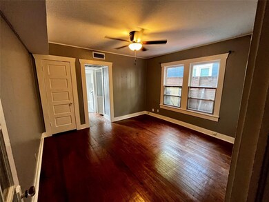 911 Harvard St unit 2, Houston, TX 77008 - photo 7