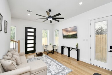 7129 Sidney St unit B, Houston, TX 77021 - photo 6