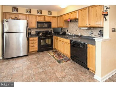 40 N Savanna Dr, Pottstown, PA 19465 - photo 7