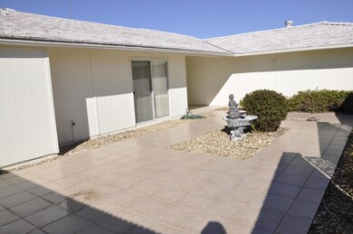 9822 W Evergreen Dr, Sun City, AZ 85373 - photo 2