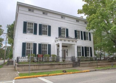 300 Washington St, Frankfort, KY 40601 - photo 2