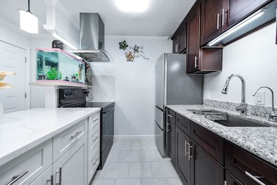 10211 Sugar Branch Dr, Houston, TX 77036 - photo 5