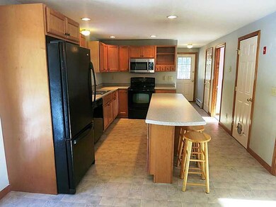 Kitchen. Great layout for Kitchen!