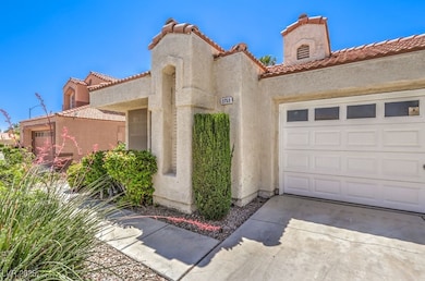 Mediterranean / spanish-style house featuring stuc